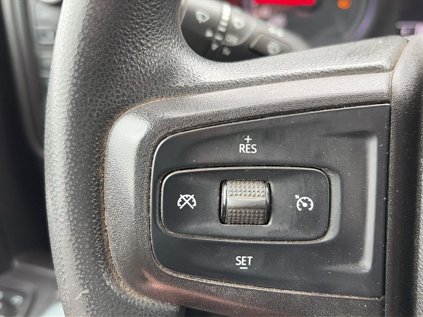 2020 Chevrolet Silverado 1500 4WD Double Cab Standard Bed Custom