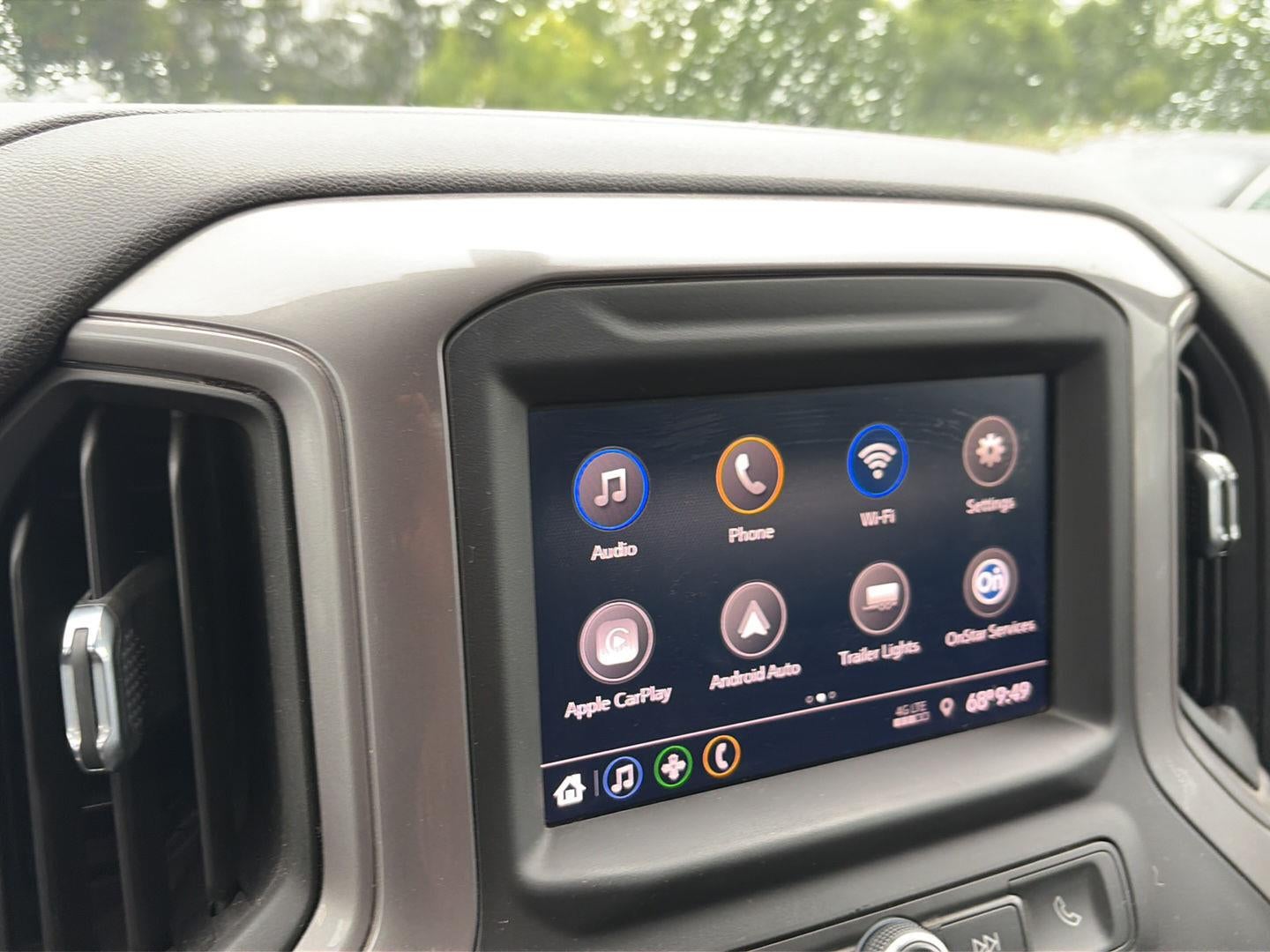 2020 Chevrolet Silverado 1500 4WD Double Cab Standard Bed Custom