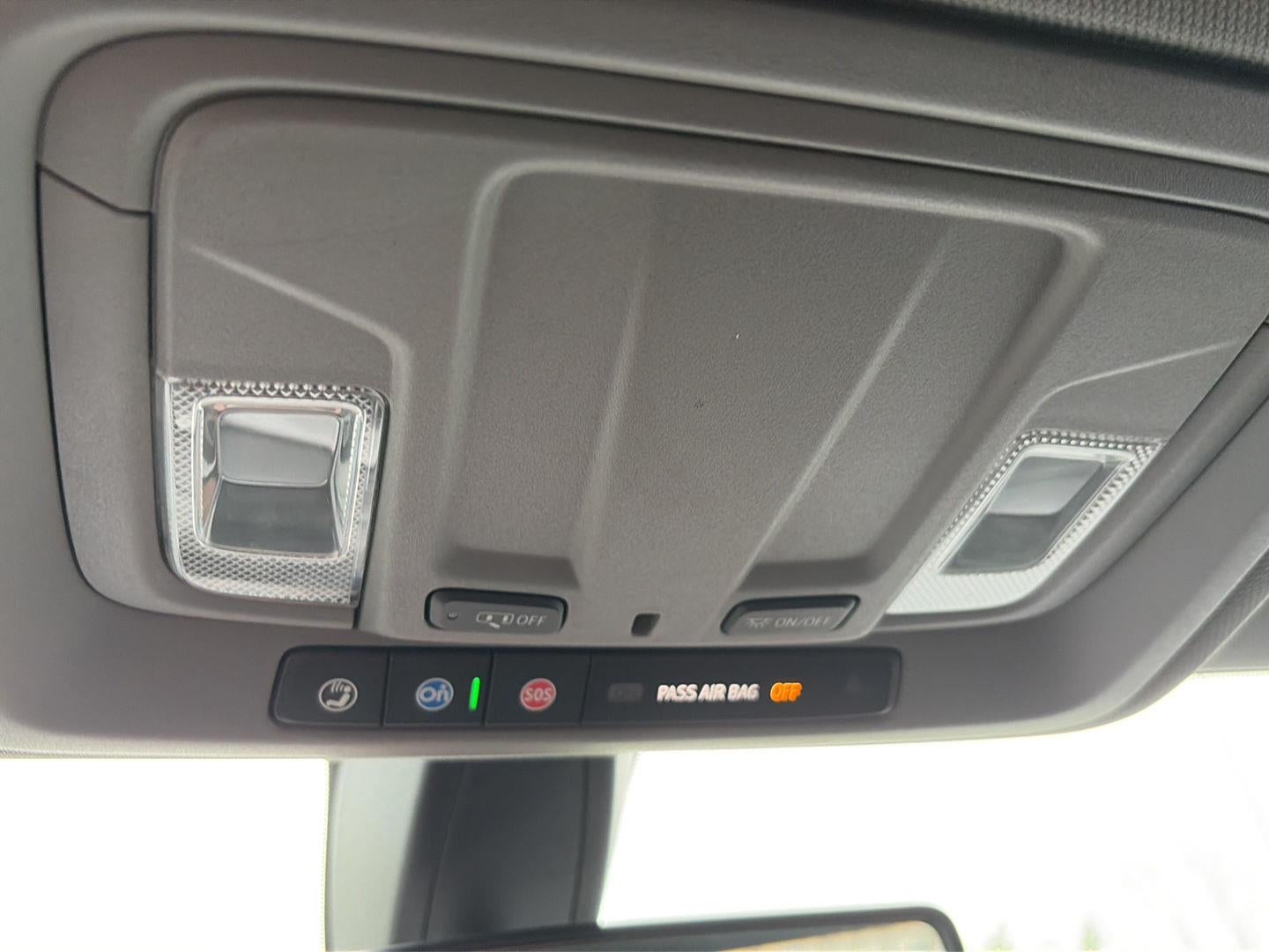 2020 Chevrolet Silverado 1500 4WD Double Cab Standard Bed Custom