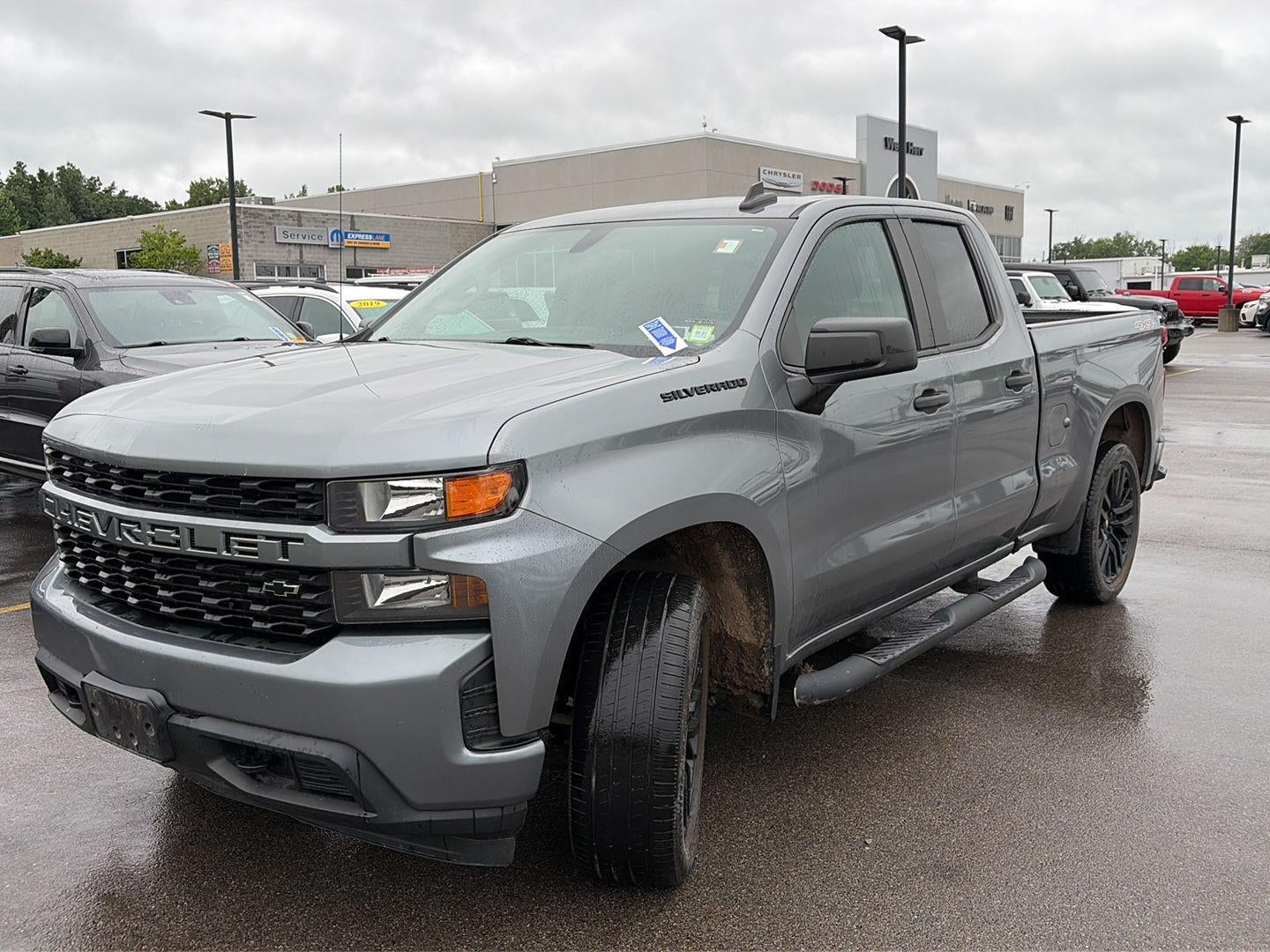 2020 Chevrolet Silverado 1500 4WD Double Cab Standard Bed Custom
