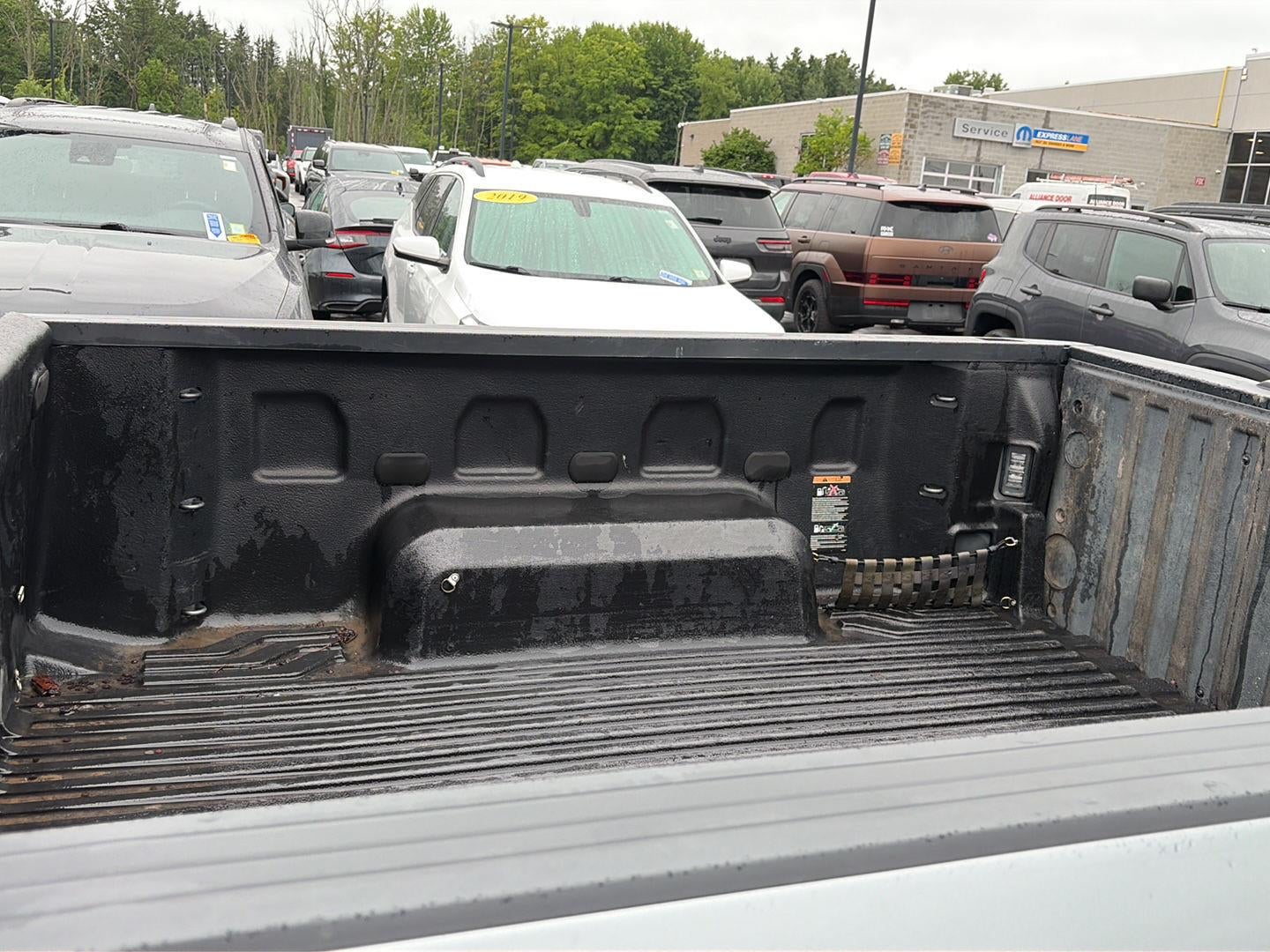 2020 Chevrolet Silverado 1500 4WD Double Cab Standard Bed Custom