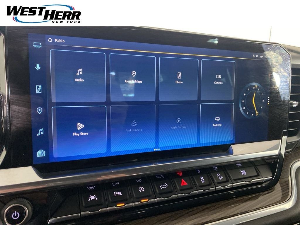 2022 Chevrolet Silverado 1500 4WD Crew Cab Short Bed RST