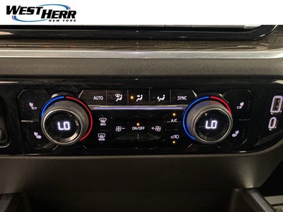 2022 Chevrolet Silverado 1500 4WD Crew Cab Short Bed RST