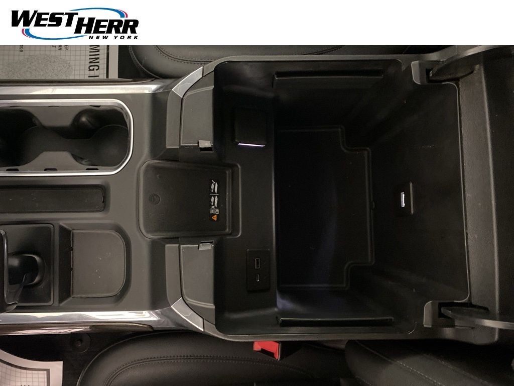 2022 Chevrolet Silverado 1500 4WD Crew Cab Short Bed RST