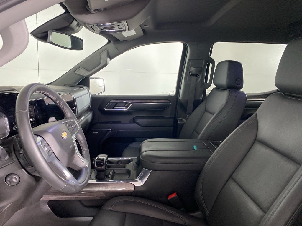 2024 Chevrolet Silverado 1500 4WD Crew Cab Short Bed LTZ