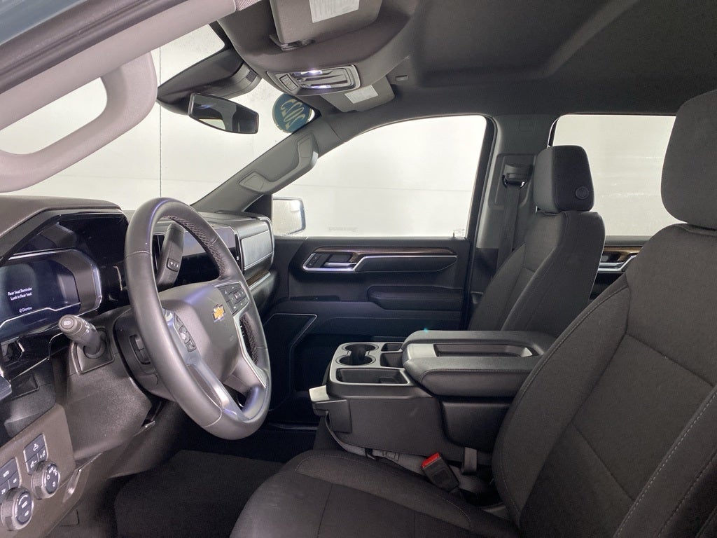 2025 Chevrolet Silverado 1500 4WD LT