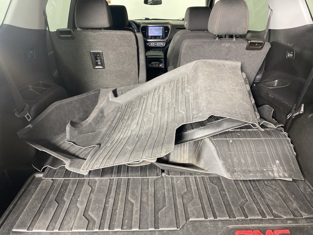 2023 GMC Acadia AWD AT4