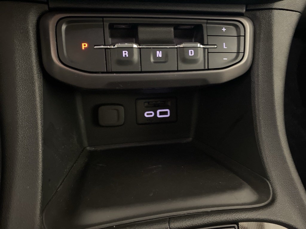 2023 GMC Acadia AWD AT4