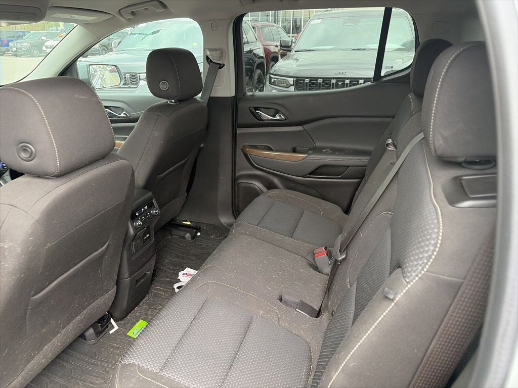 2023 GMC Acadia AWD SLE