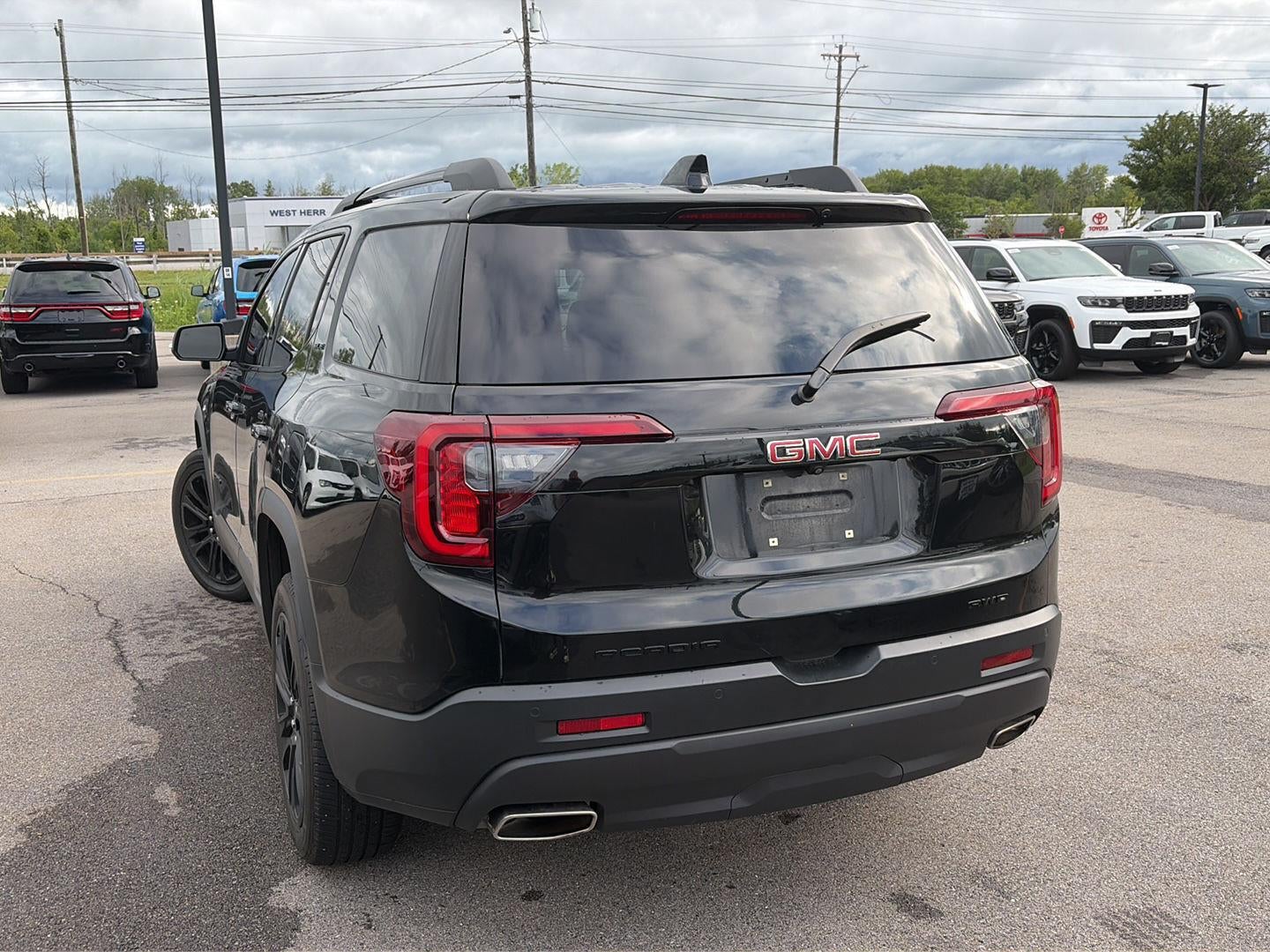 2022 GMC Acadia AWD SLE