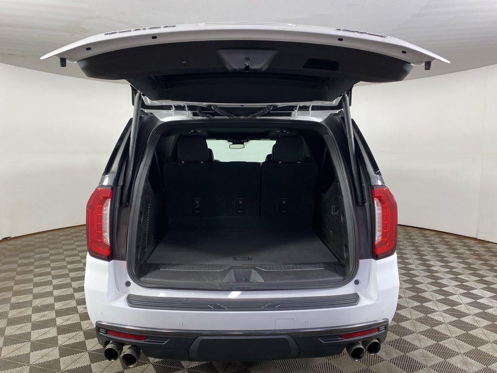 2023 GMC Yukon XL 4WD AT4