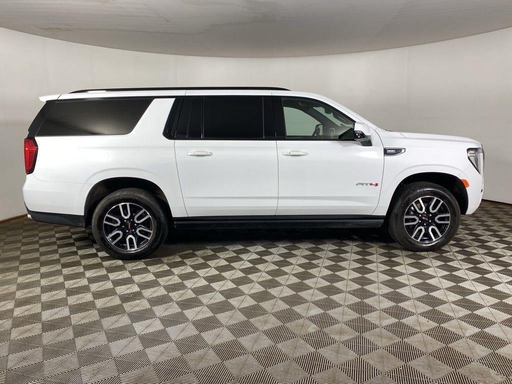 2023 GMC Yukon XL 4WD AT4