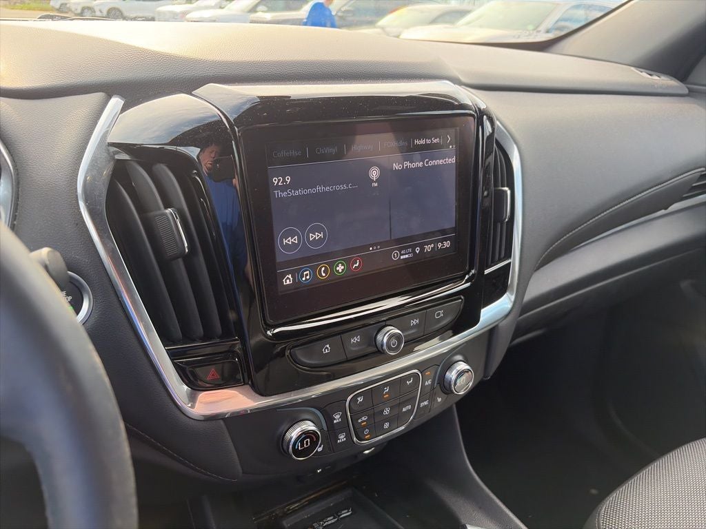 2023 Chevrolet Traverse FWD LT Cloth