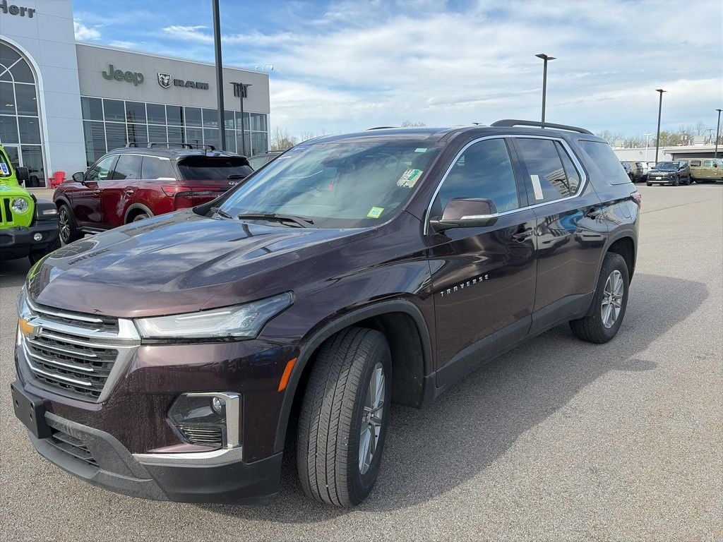 2023 Chevrolet Traverse FWD LT Cloth