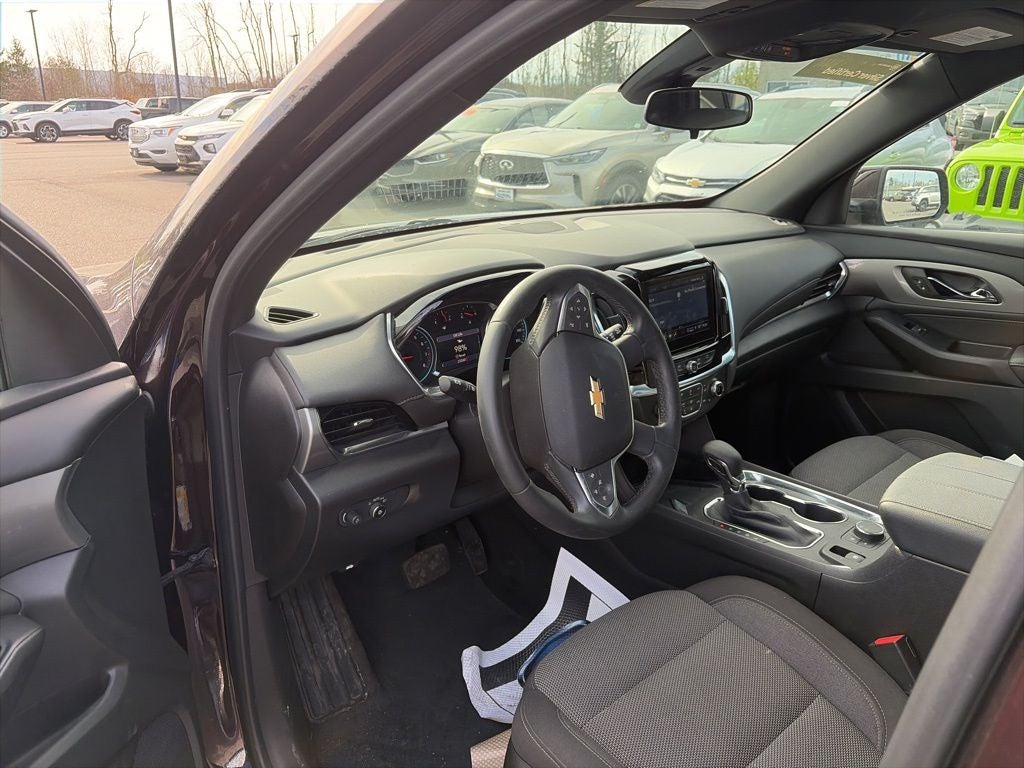 2023 Chevrolet Traverse FWD LT Cloth
