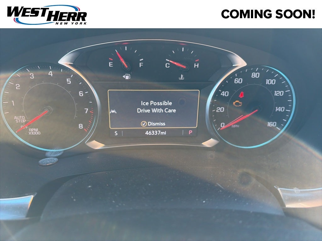 2023 Chevrolet Traverse AWD LT Cloth