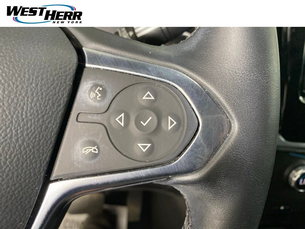 2023 Chevrolet Traverse AWD LT Cloth