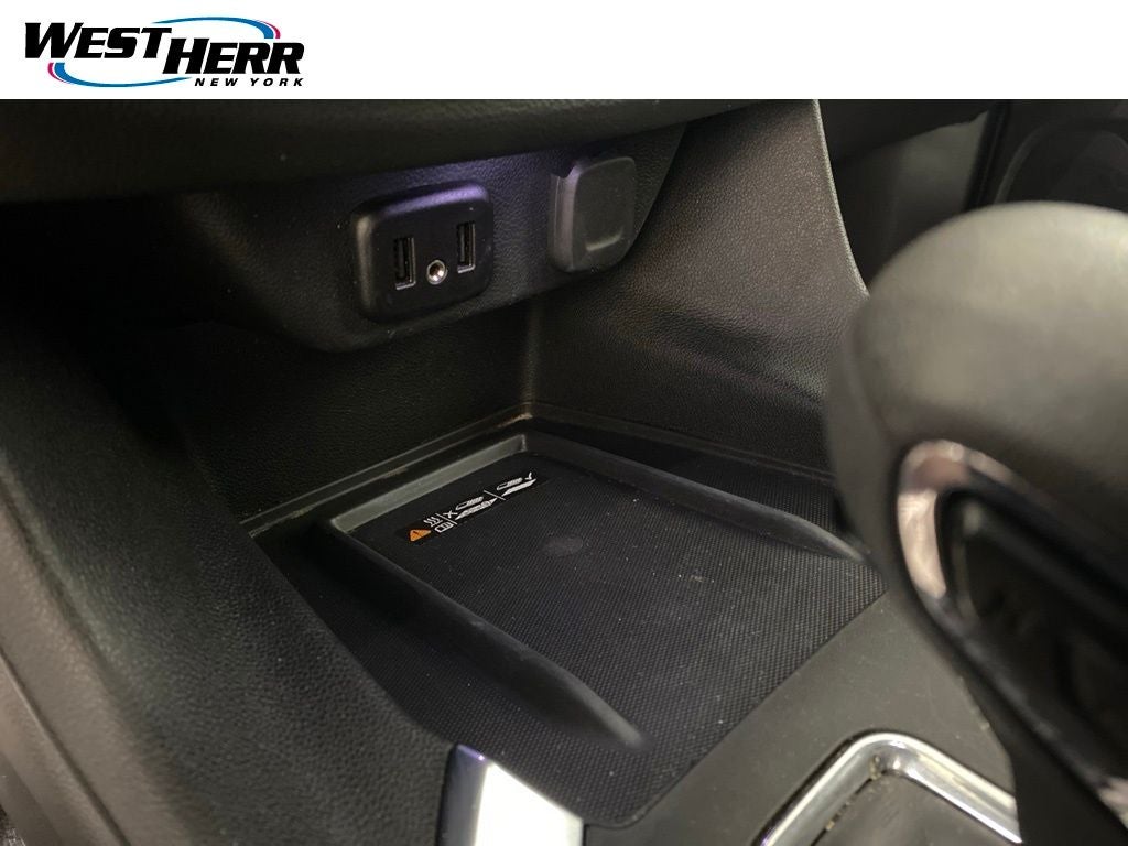 2023 Chevrolet Traverse AWD LT Cloth