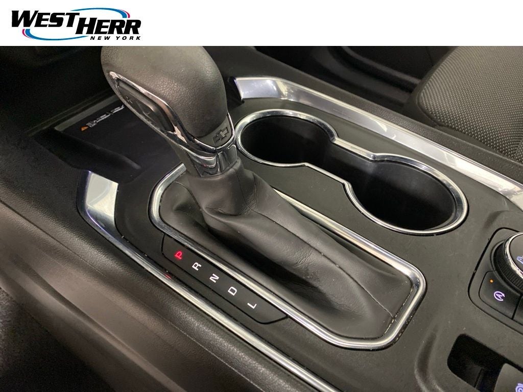 2023 Chevrolet Traverse AWD LT Cloth