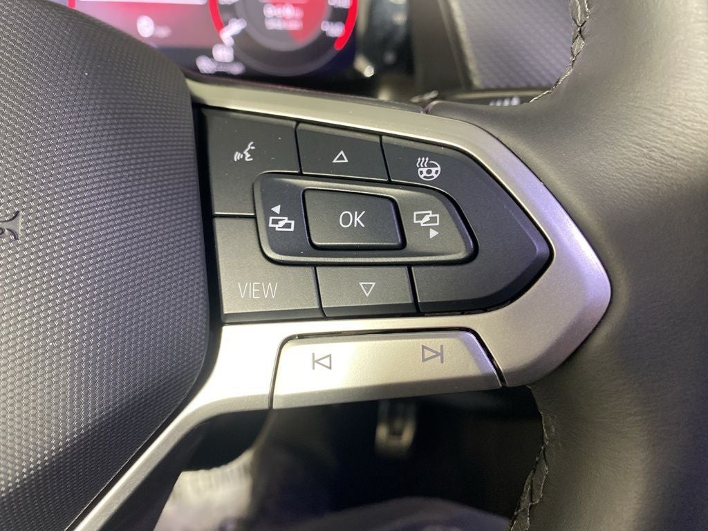 2025 Volkswagen Atlas Cross Sport 2.0T SEL Premium R-Line