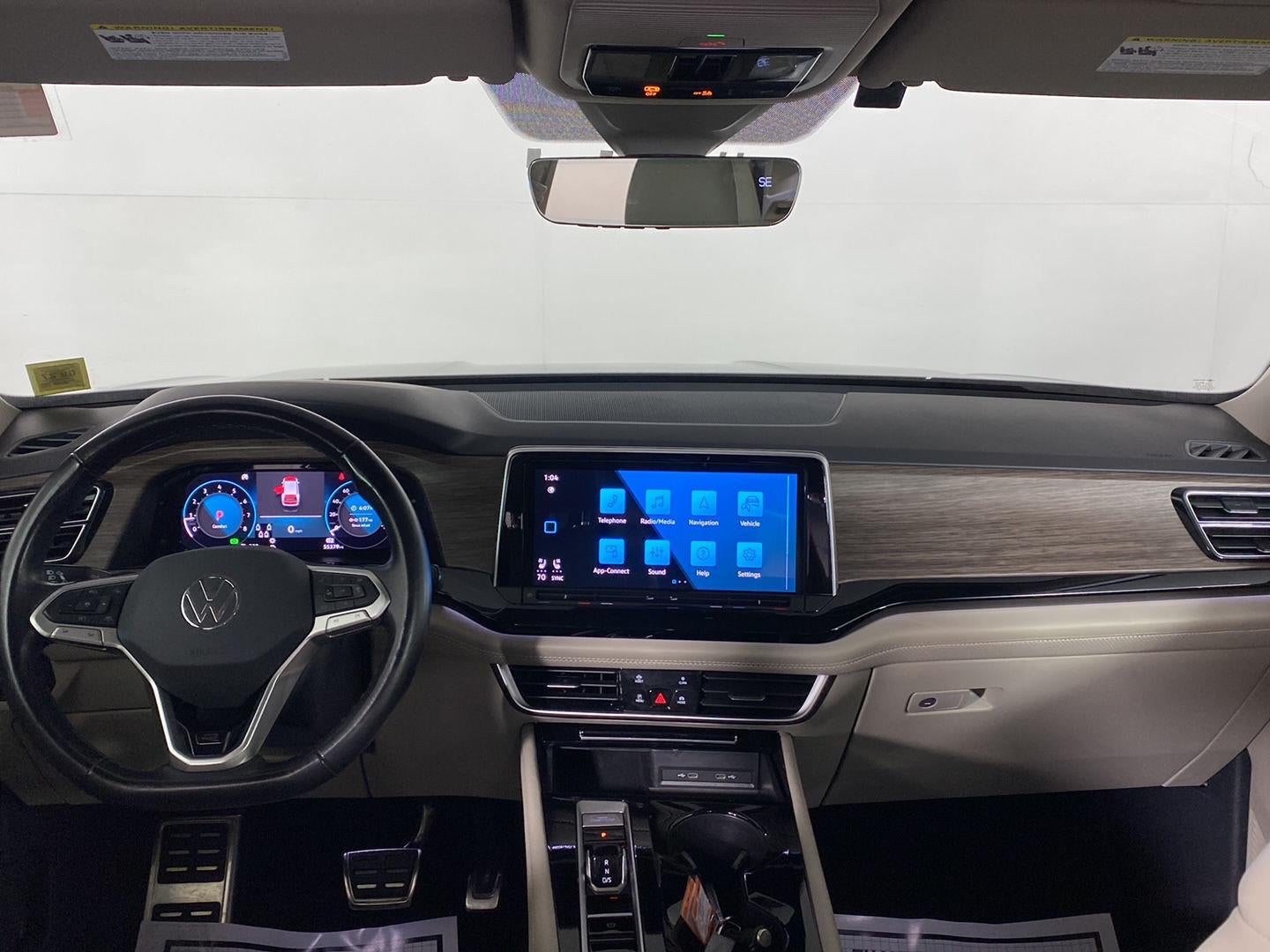 2024 Volkswagen Atlas 2.0T SEL Premium R-Line