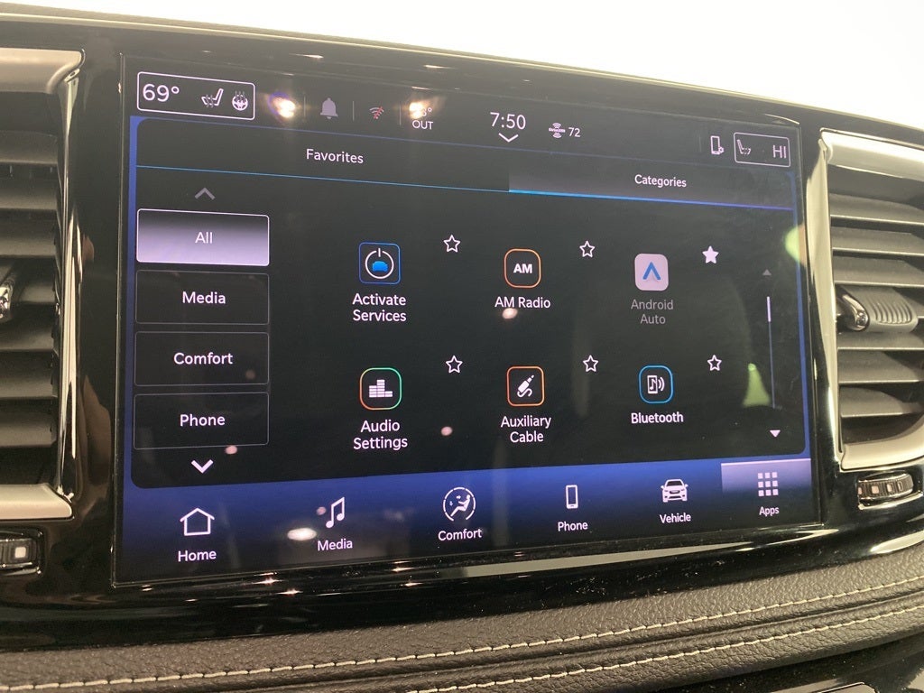 2025 Chrysler Pacifica Select