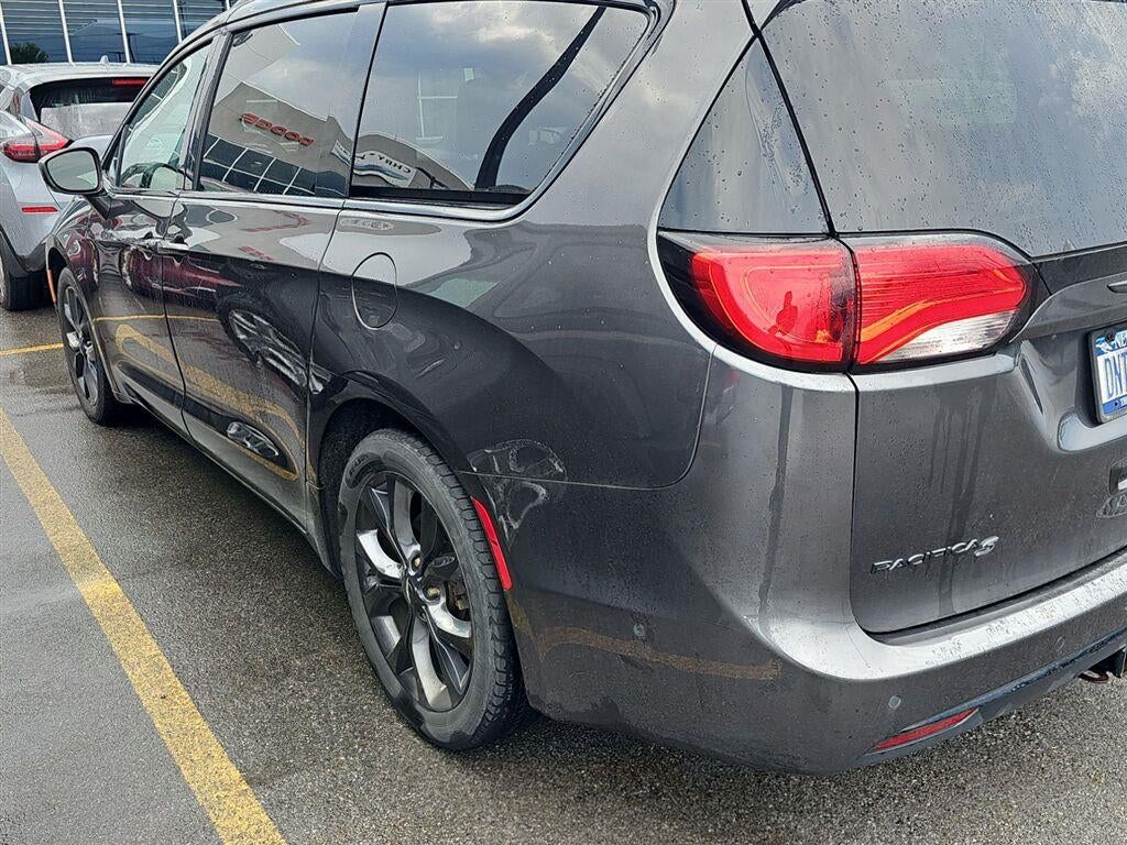 2019 Chrysler Pacifica Touring L