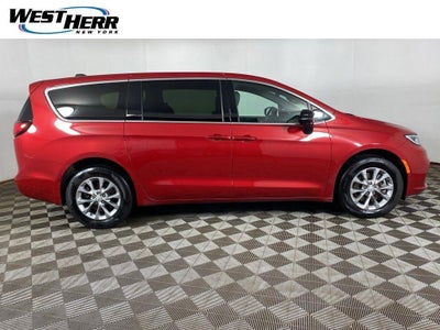 2026 Chrysler Pacifica Select AWD