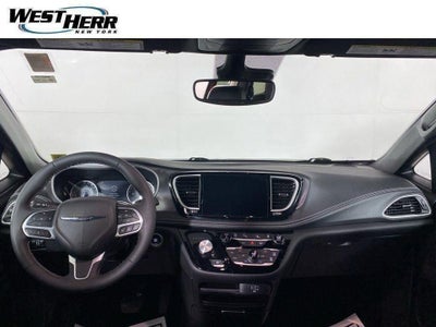 2026 Chrysler Pacifica Select AWD