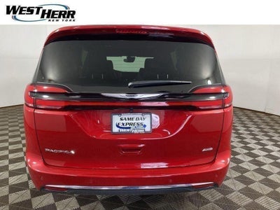 2026 Chrysler Pacifica Select AWD