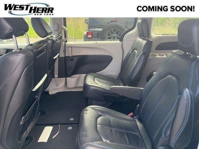 2021 Chrysler Pacifica Touring L AWD