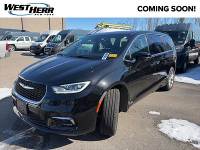 2026 Chrysler Pacifica Select AWD