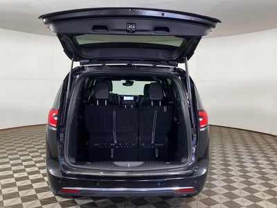 2026 Chrysler Pacifica Select AWD