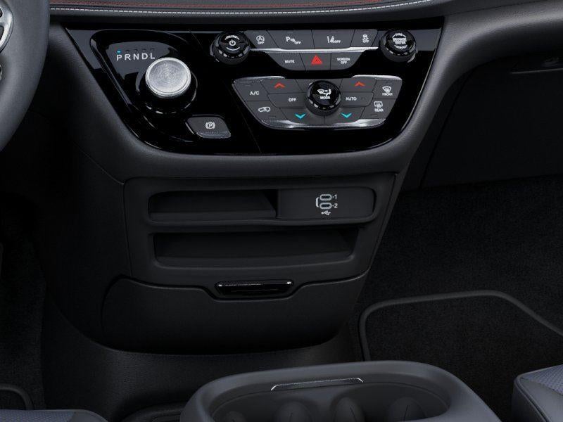 2027 Chrysler Pacifica PACIFICA SELECT AWD