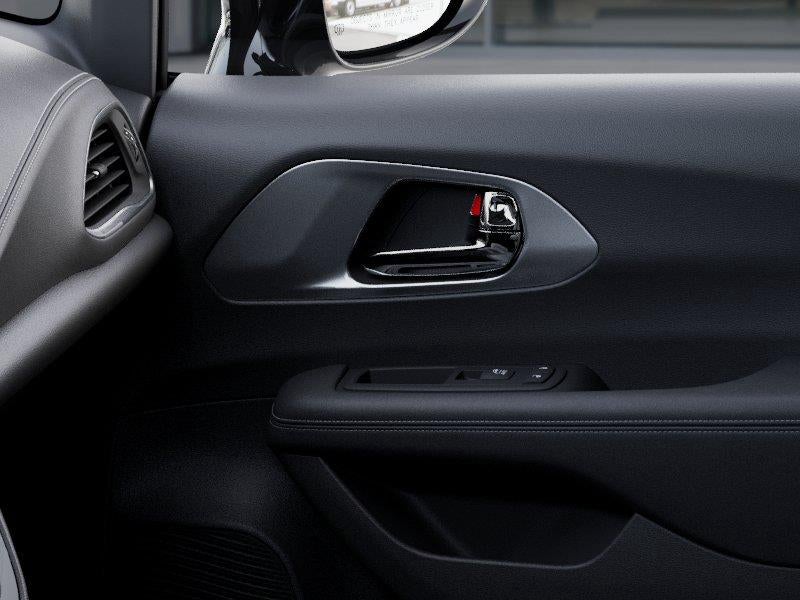 2027 Chrysler Pacifica PACIFICA SELECT AWD