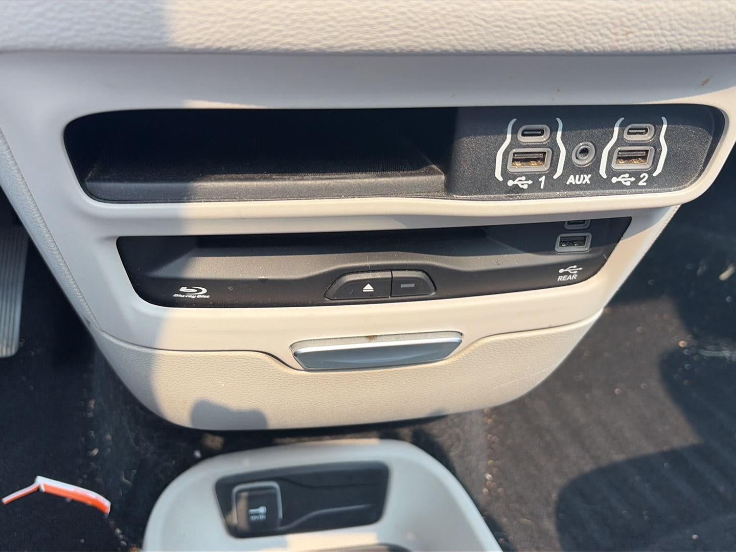 2023 Chrysler Pacifica Touring L AWD