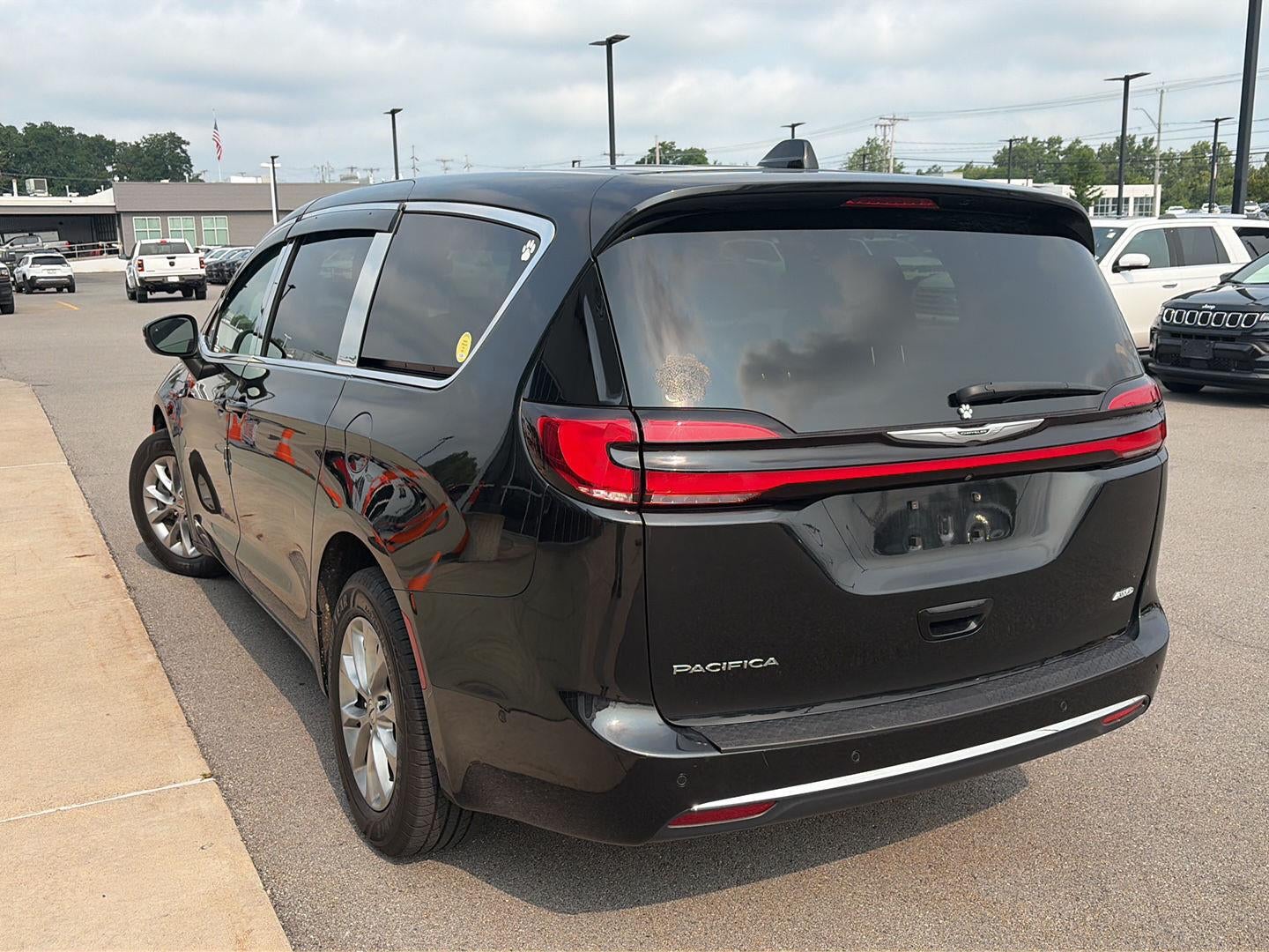 2023 Chrysler Pacifica Touring L AWD