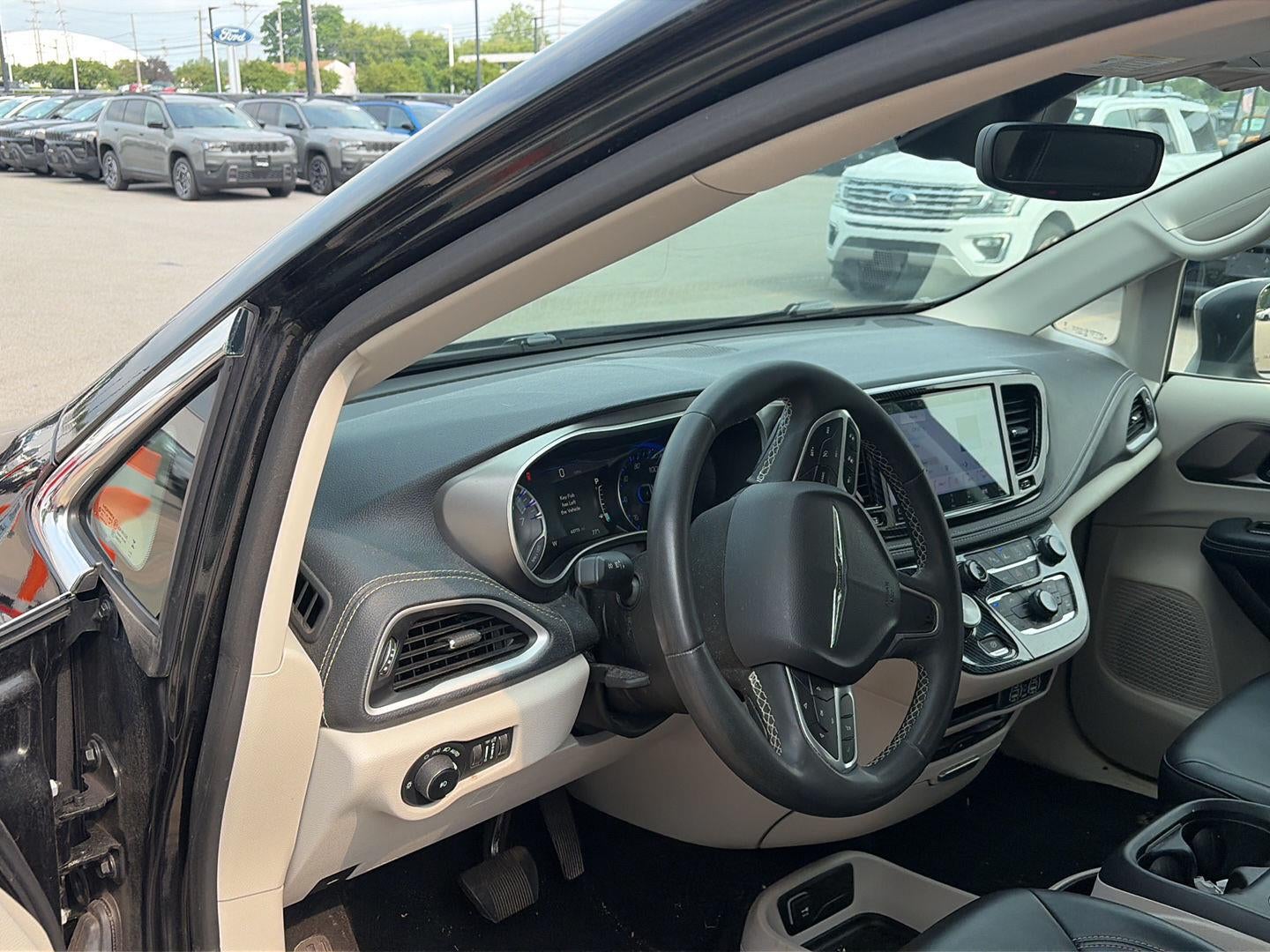 2023 Chrysler Pacifica Touring L AWD