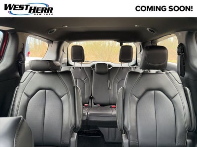 2026 Chrysler Pacifica Select AWD