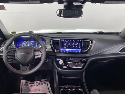 2022 Chrysler Pacifica Limited AWD