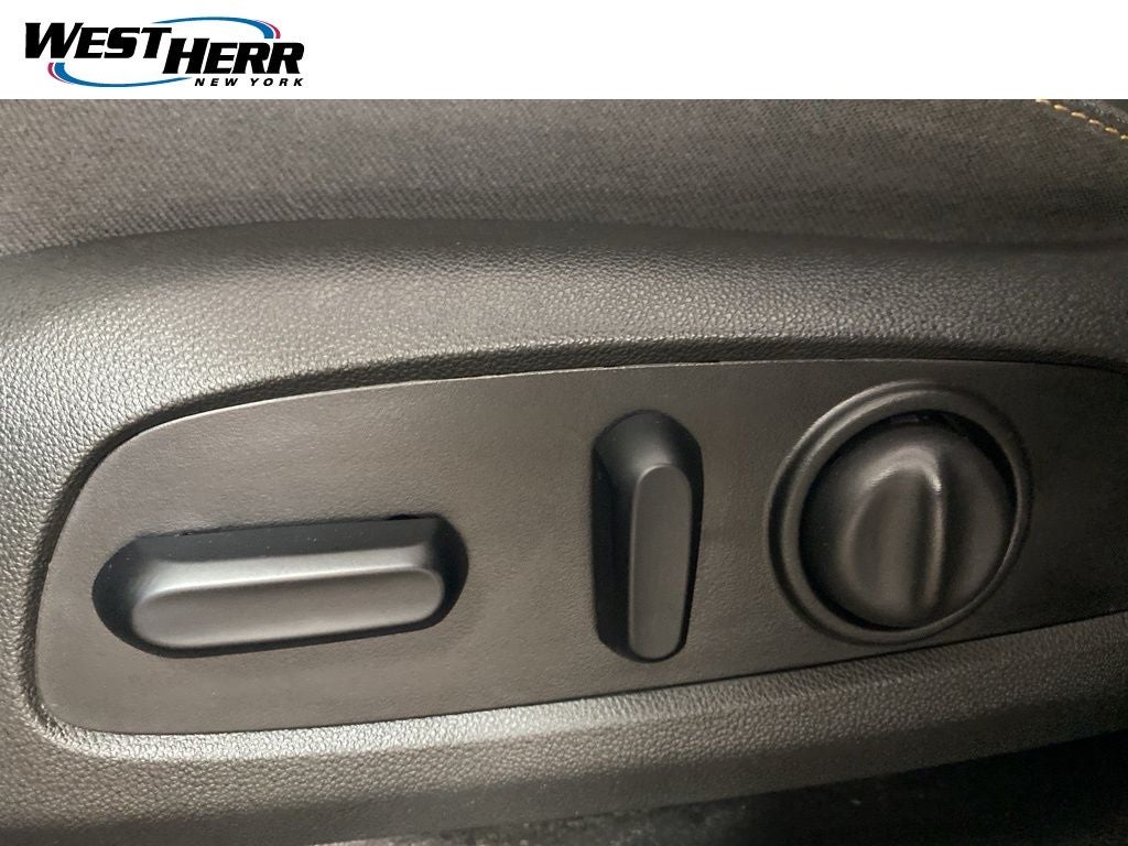 2021 Chevrolet Equinox AWD LT