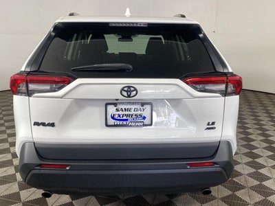2020 Toyota RAV4 LE