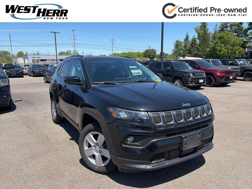 2022 Jeep Compass Latitude 4X4's photo