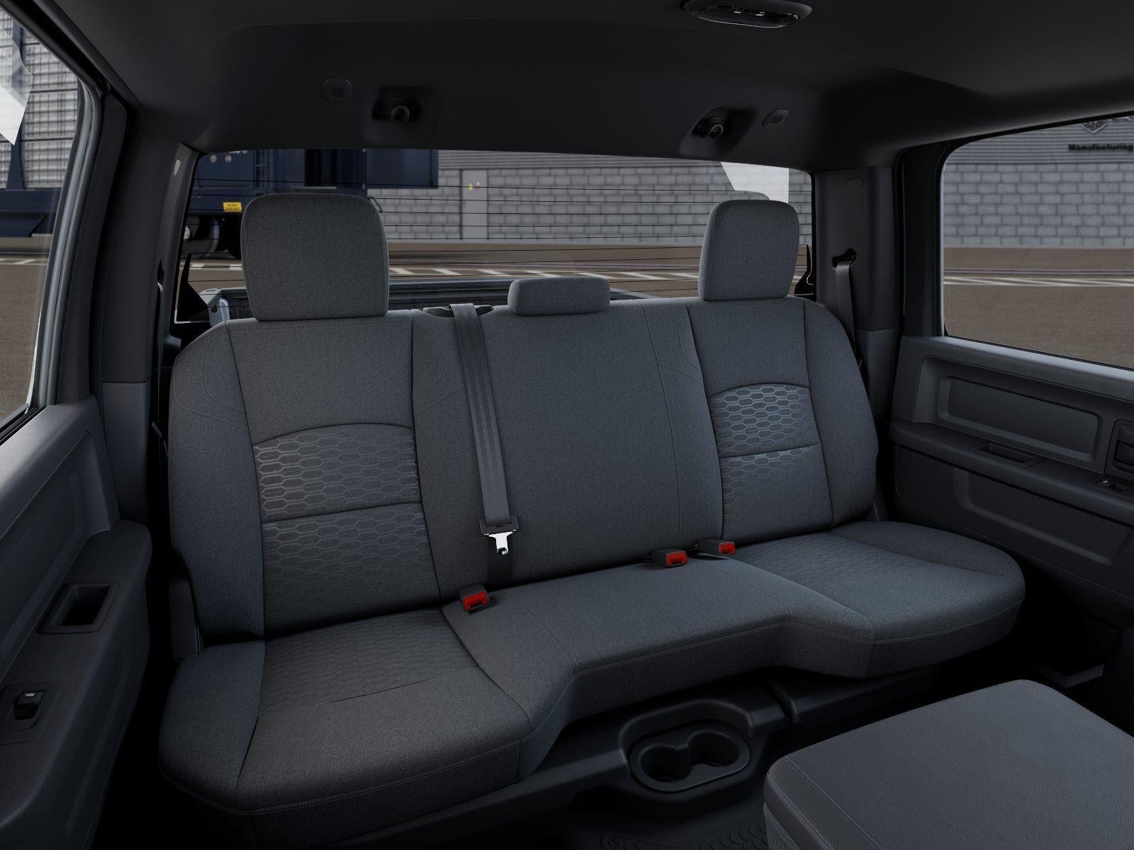 2026 RAM Ram 3500 RAM 3500 TRADESMAN CREW CAB 4X4 6'4' BOX