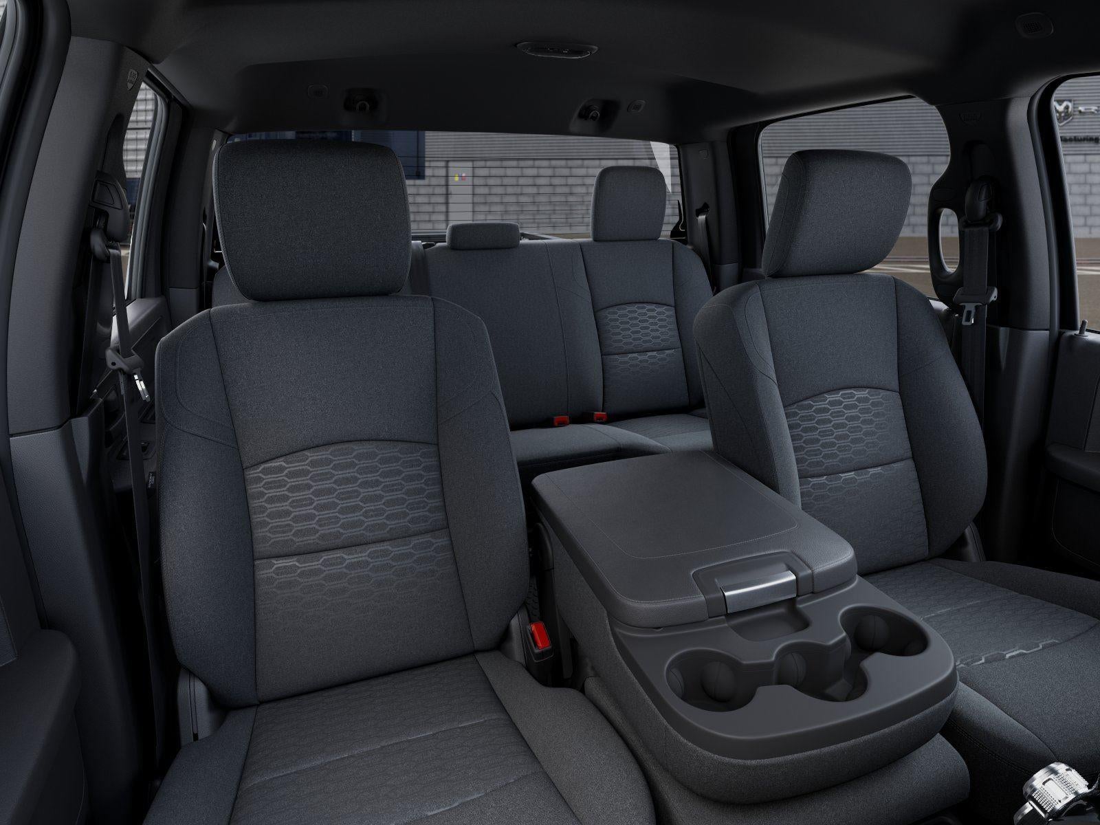 2026 RAM Ram 3500 RAM 3500 TRADESMAN CREW CAB 4X4 6'4' BOX
