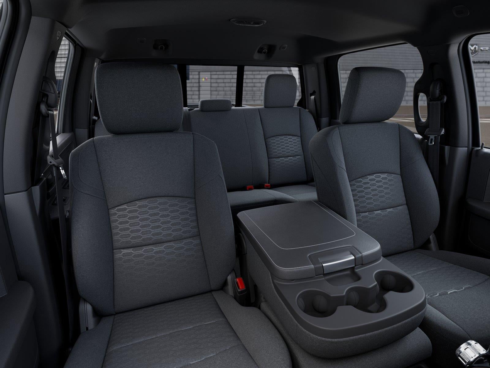 2027 RAM Ram 2500 RAM 2500 TRADESMAN CREW CAB 4X4 6'4' BOX