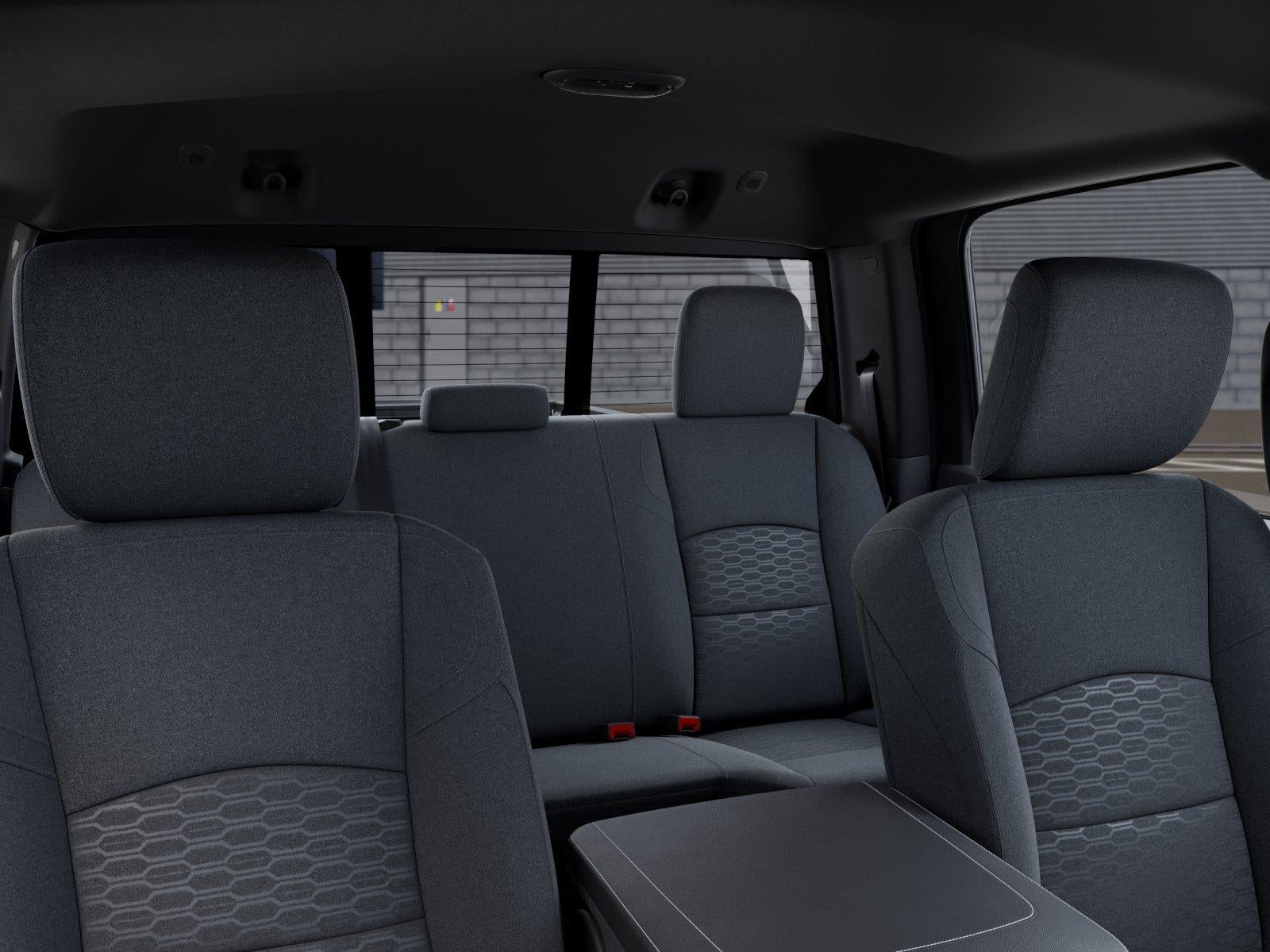 2027 RAM Ram 2500 RAM 2500 TRADESMAN CREW CAB 4X4 6'4' BOX