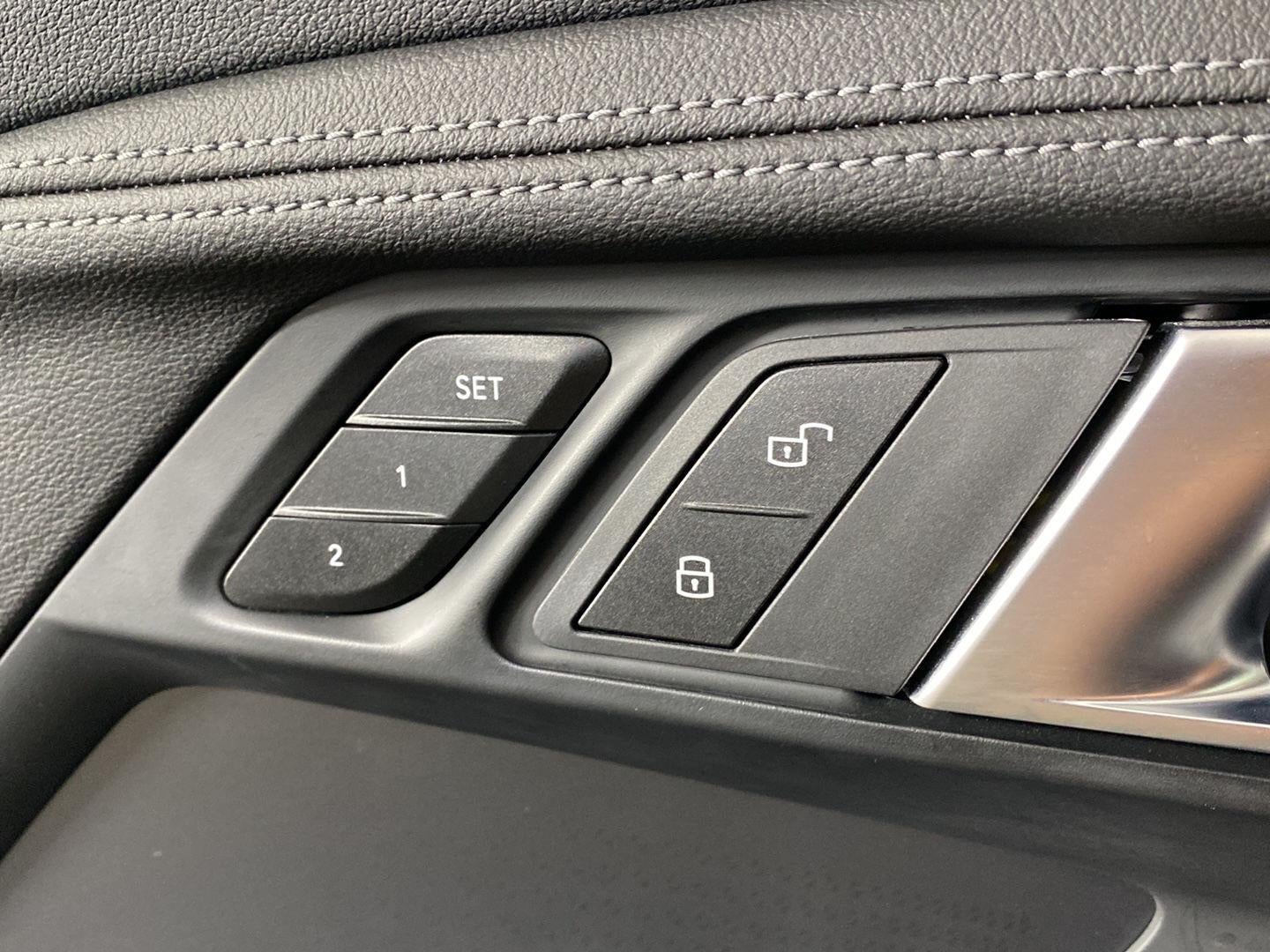 2024 BMW 230i xDrive