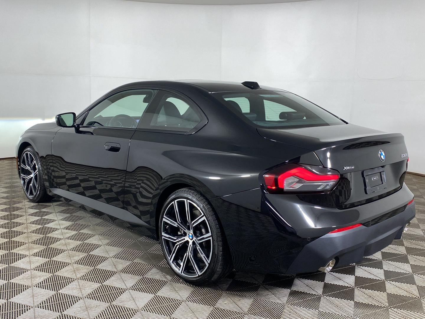 2024 BMW 230i xDrive