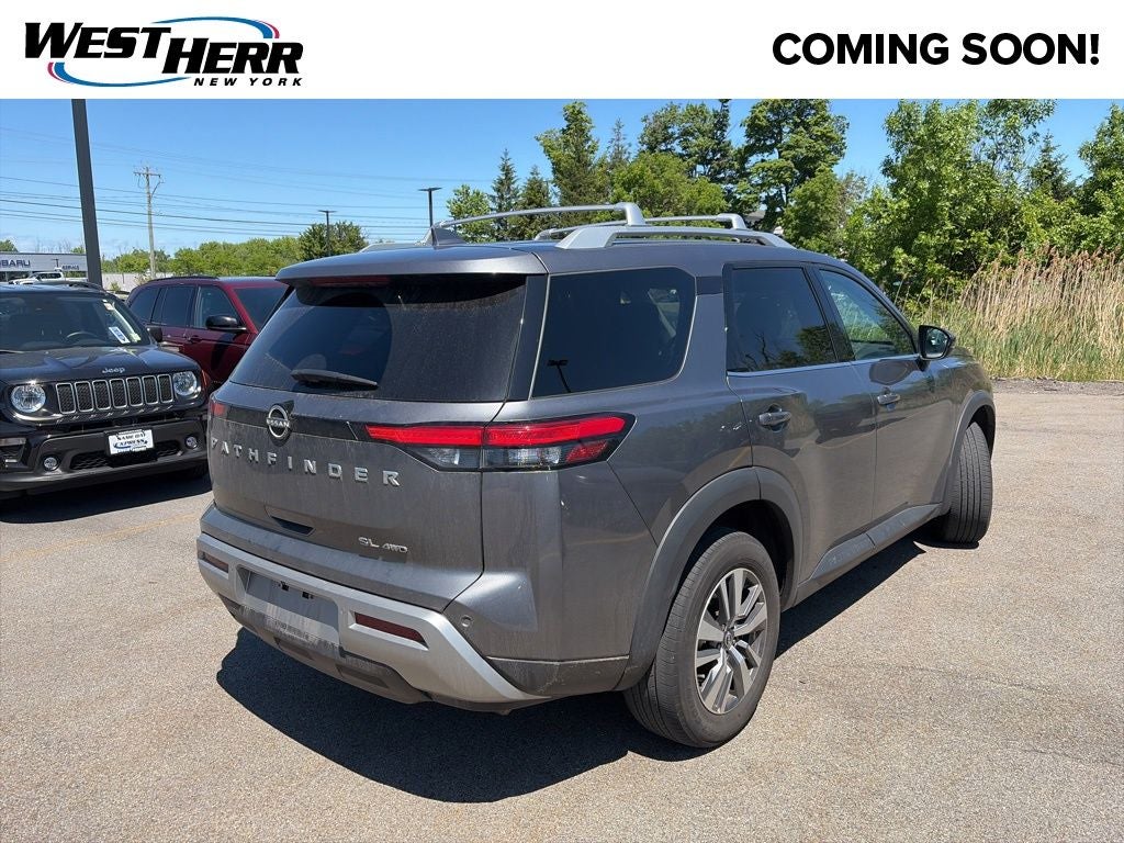 2023 Nissan Pathfinder SL 4WD